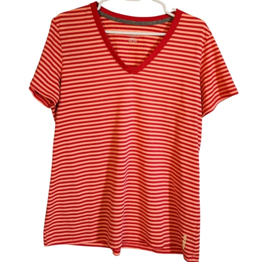 EUC Reebok Lightweight Play-Dry T-Shirt